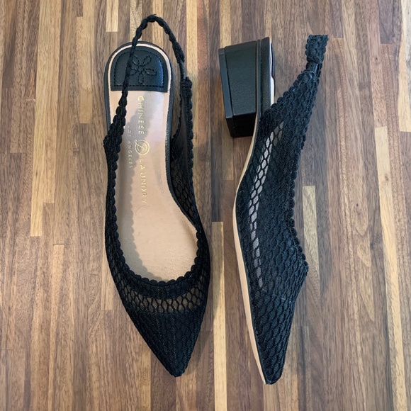 Chinese Laundry "Mango" Pointed Toe Slingback - Picture 2 of 9